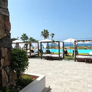 Hotel Livvo Budha Santa Maria